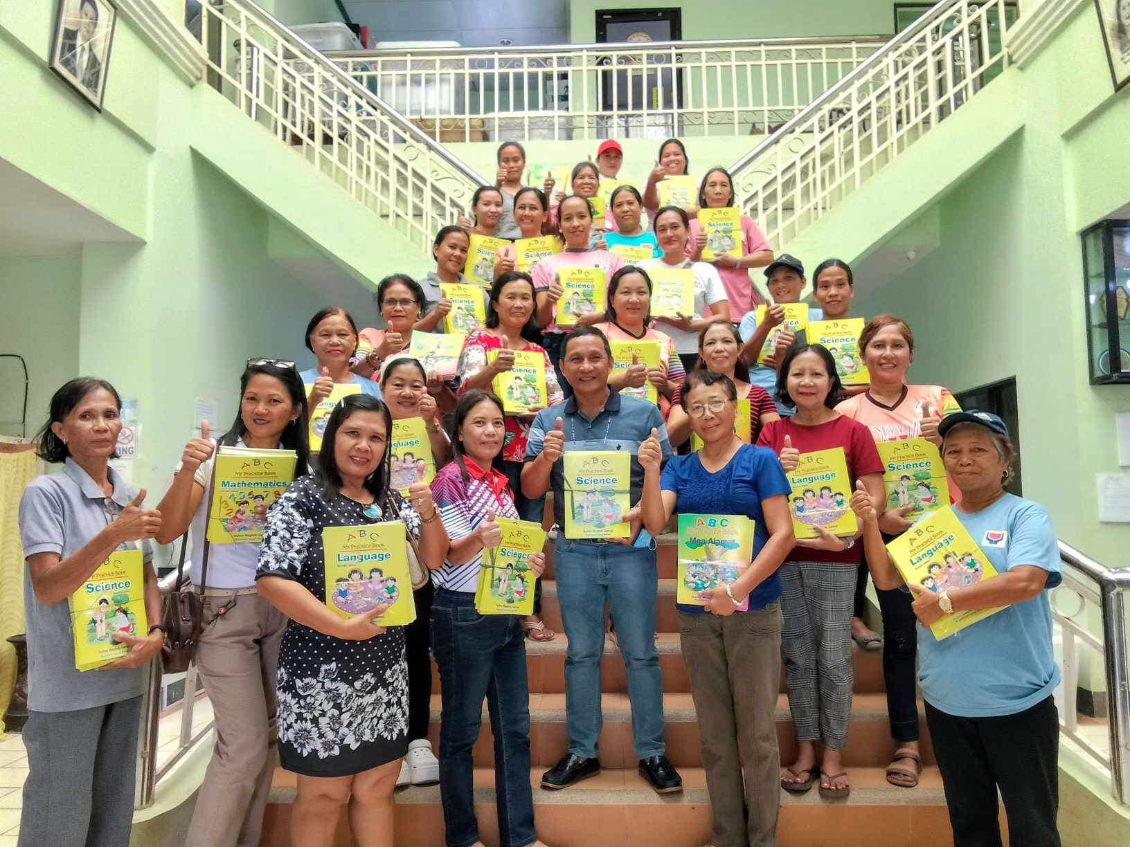 Distribution of Books for the 32 Day Care Worker’s